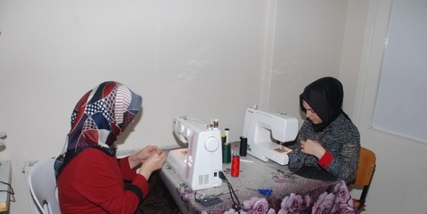 İzmek, Herkese Hitap Ediyor