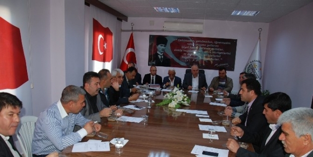 Karaisalı Belediye Meclisinde Aşure İkrami