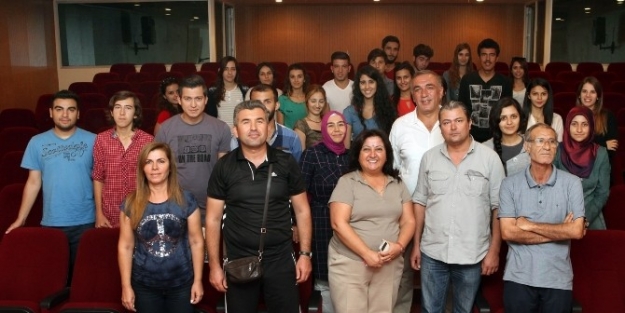 Çü İletişim Fakültesi’nde “sanatı Okumak” Semineri