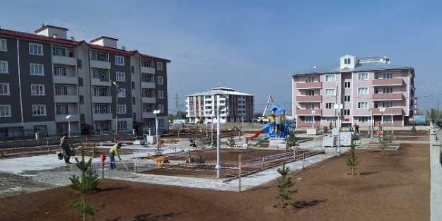 Rus İşgalini Şehre Duyuran Müezzin Abdullah Efendi İsmi Parka Verildi