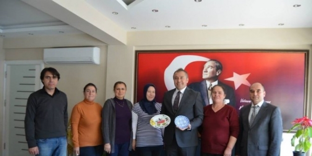 Selendi Halk Eğitim Personelleri, Başkan’dan Fırın İstedi