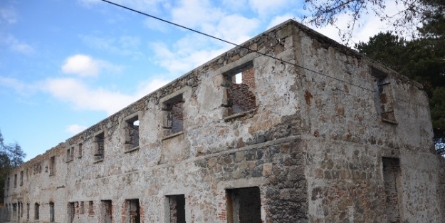 Devlet Büyüklerini Misafir Eden Tarihi Otel Restorasyona Alındı