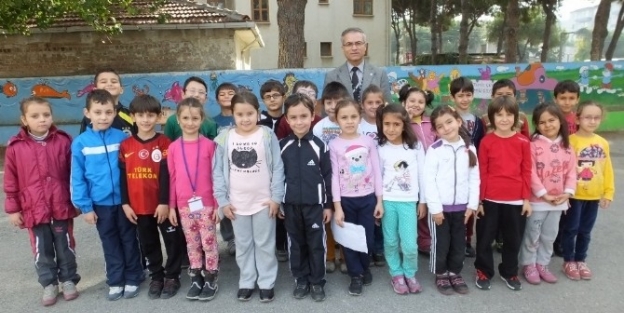 Burhaniye’de Öğrencilerin 10 Kasım Hazırlığı