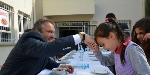 Başkan Çerçi Öğrencileri Sevindirdi