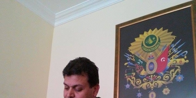 Burhaniye Berberler Odası Başkanı Görevinden İstifa Etti