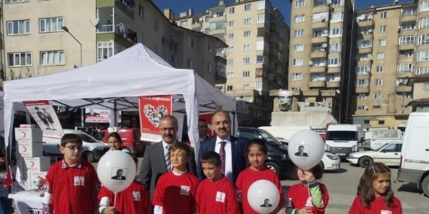 Kızılay Haftasını Çocuklarla Kutladı