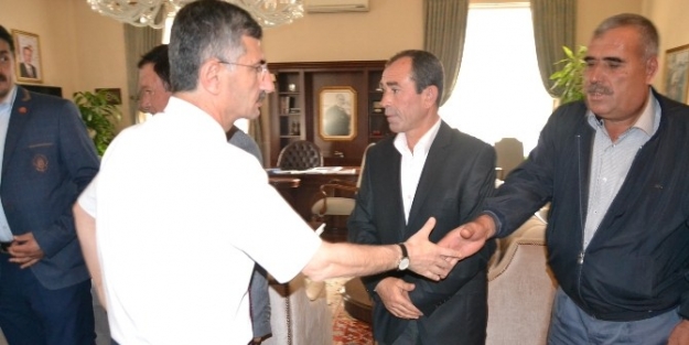 Vali Bektaş Ahmetli Muhtarlarını Ve Kahvecileri Ağırladı