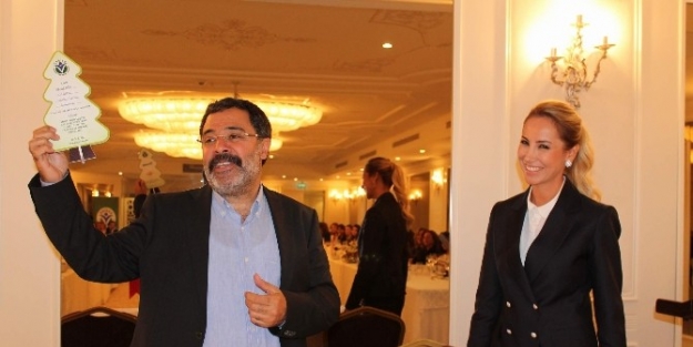 Gagiad Kadınlar Kurulu Ahmet Ümit’le Buluştu