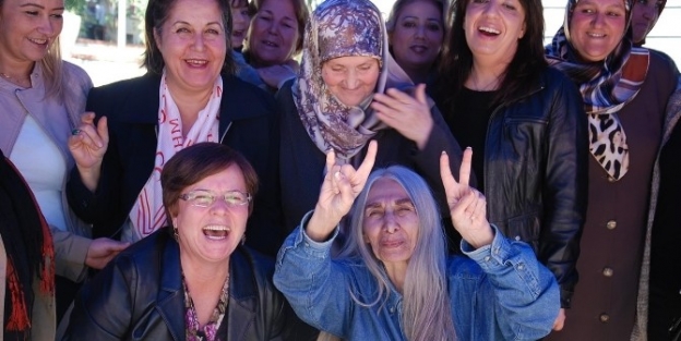 Mhp Kadın Kolları Yeni Yerine Taşındı