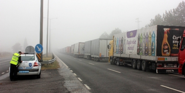 Kapıkule'de büyük kuyruk!