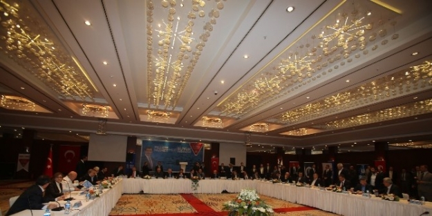 Ak Partili Büyükşehir Belediye Başkanları Bursa’da Buluştu