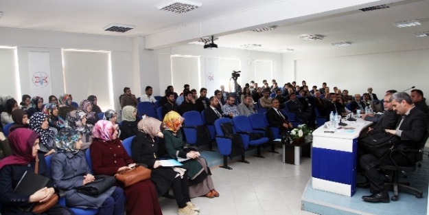 Ağrı İbrahim Çeçen Üniversitesi Mevlana Halid-i Bağdadi Uygulama Ve Araştırma Merkezi Açılış Çaliştayi Yapıldı