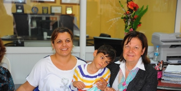 Milletvekili Hülya Güven Engelliler İle Buluştu