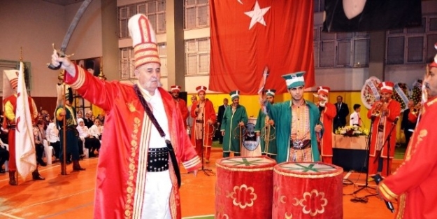 Ayvalık’ta Kur’an Ziyafeti Ve Mehteran Gecesi’ne İlgi Yoğun Oldu