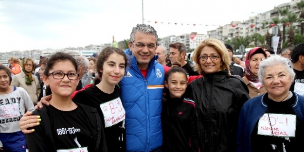 Karşıyaka Atatürk’e Koştu