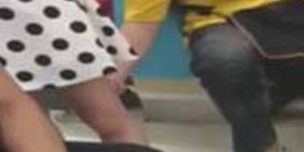 Etek altı sapığı suç üstü yakalandı