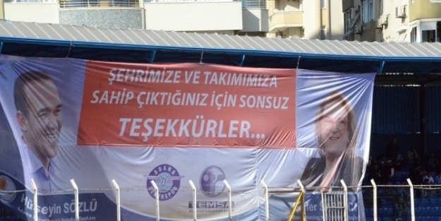 Adana Demirspor’dan “teşekkür” Pankartı