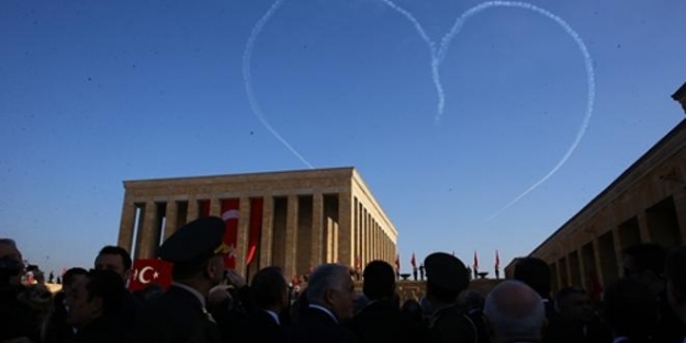 Türk Yıldızları'ndan Atatürk sevgisi!
