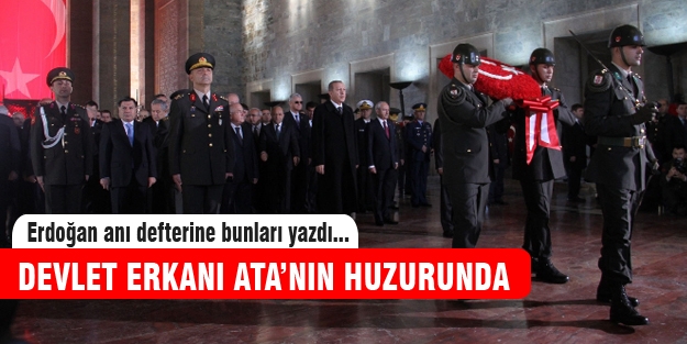 Devlet erkanı Ata'nın huzurunda