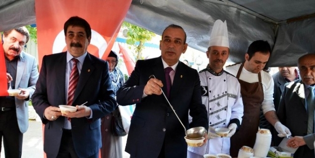 Konesob’tan Esnaf Ve Vatandaşlara Aşure İkrami