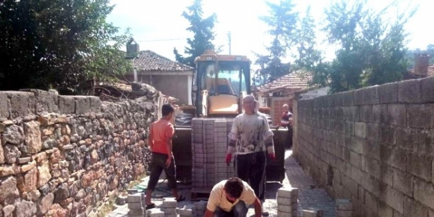 Burhaniye Belediyesi’nden Kırsal Mahallelere Hizmet