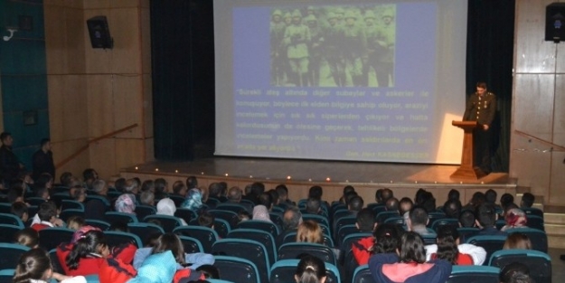 Tatvan’da Atatürk’ü Anma Programı