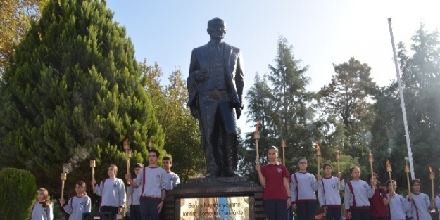 Ceyhan’da Atatürk’ü Anma Töreni