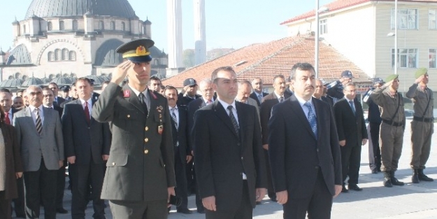 Atatürk Ölümünün 76. Yılında Akdağmadeni’nde Törenle Anıldı