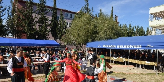 Yüreğir Cem Kültür Derneği Geleneksel Aşure Etkinliği Düzenledi