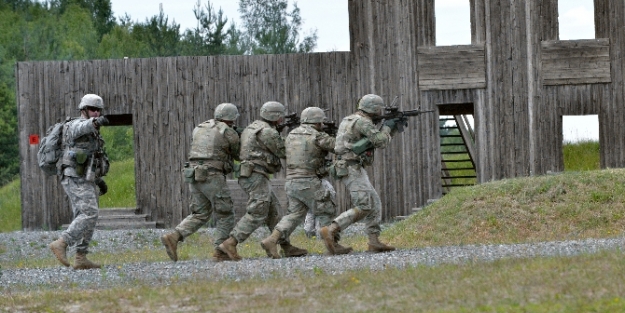 ABD IŞİD'e karşı yeni aşamaya geçiyor