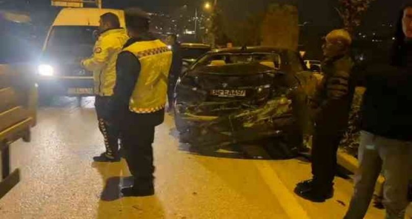 Bursa'da asker uğurlama konvoyuna TIR çarptı! Yaralılar var...