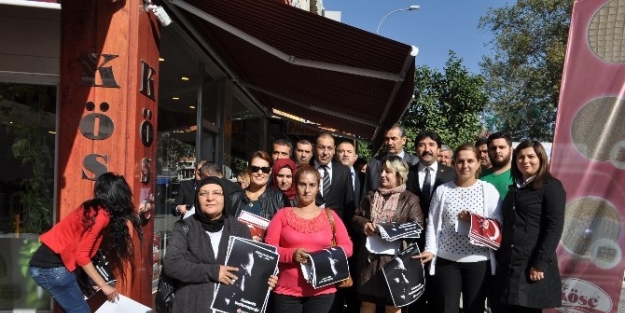 Ceyhan’da Mhp Atatürk Posteri Dağıttı