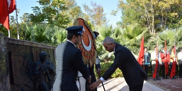 Kahta İlçesinde 10 Kasım Töreni