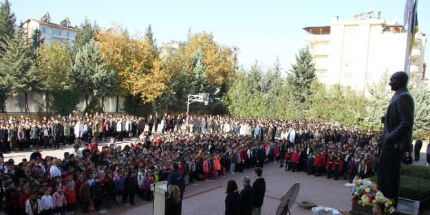 Gaziantep Kolej Vakfı Özel Okullarında Atatürk Anıldı