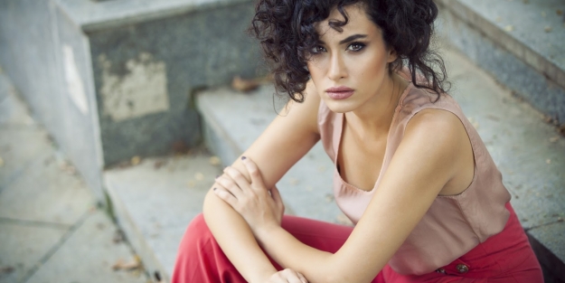 Hande Doğandemir'n yeni dizisi!