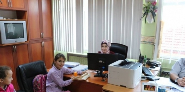 Atatürk İlkokulu Öğrencilerinden Örnek Davranış