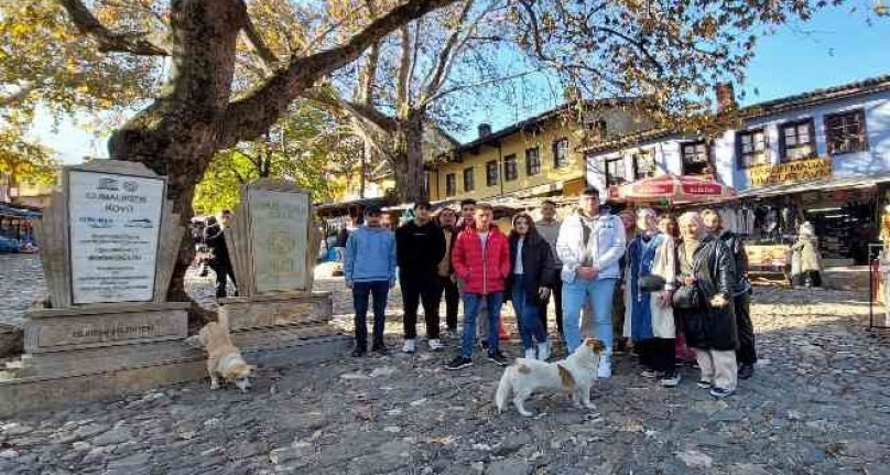 Bursa'da gençlik yollarda