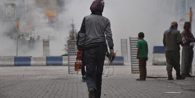 Yüksekova'da polisten halka küfürlü anons!