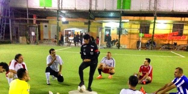 Bayan Teknik Direktör Sözünde Durdu