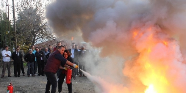 Sağlık Müdürlüğünde Yangın Tatbikatı