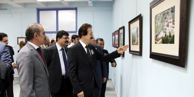 Cü’de ‘atatürk Ve Balkanlar’ Adlı Fotoğraf Sergisi Açıldı