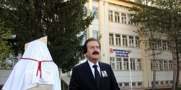 Cü’de Yapımı Tamamlanan Atatürk Büstünün Açılışı Yapıldı