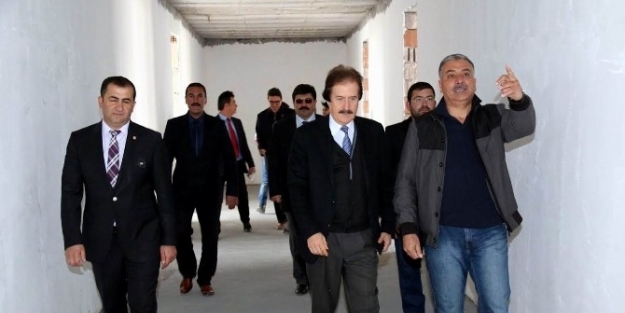 Cü Rektörü Kocacık, Şarkişla Ve Gemerek Myo’da İncelemelerde Bulundu