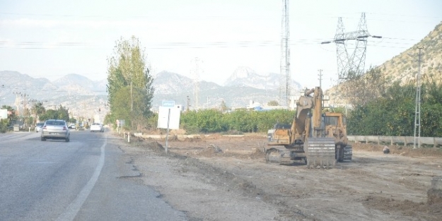 Yarım Kalan Duble Yol Çalişmasi Yeniden  Başladı