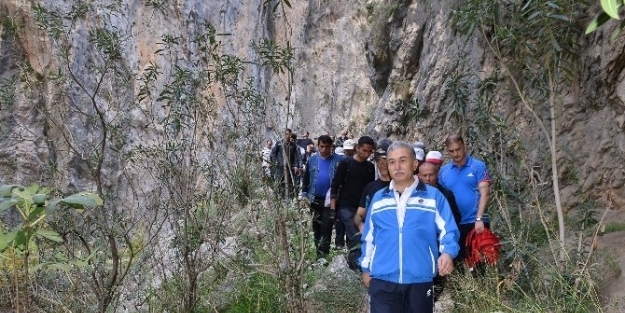 Vali Büyük: "kapıkaya Kanyonu, Doğa Yürüyüşlerinin Parlayan Yıldızı Olmalı"