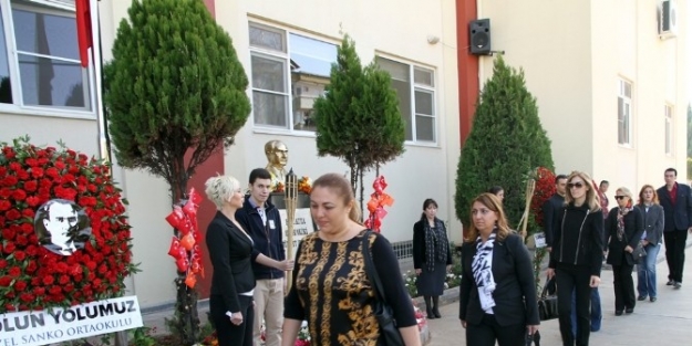 Özel Sanko Okulları  Büyük Önder Atatürk’ü Andı
