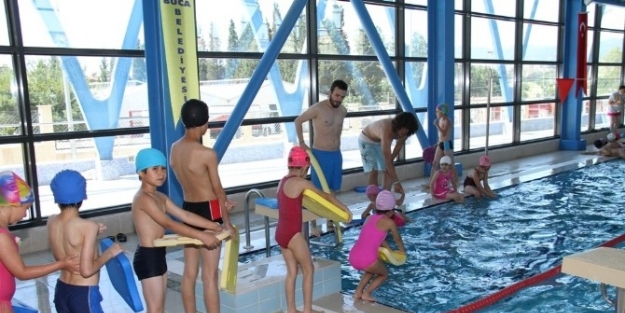 Buca’da Hedef; "profesyonel Yüzücüler" Yetiştirmek