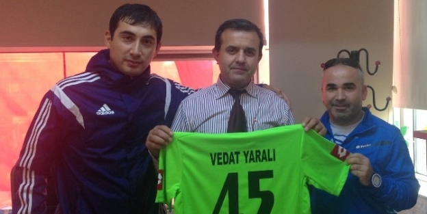 Sponsor Firmadan Kaptana Forma