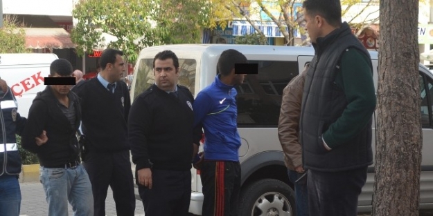 Burhaniye’de Ev Ve İş Yerinden Hırsızlık Yapan Zanlılar Yakalandı