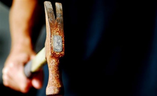 Para için dedesini öldürdü!